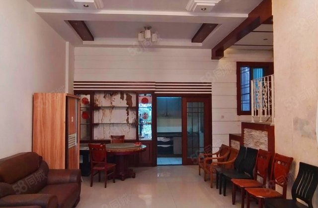 岭岚花园6室2厅195.75㎡145万二手房图片