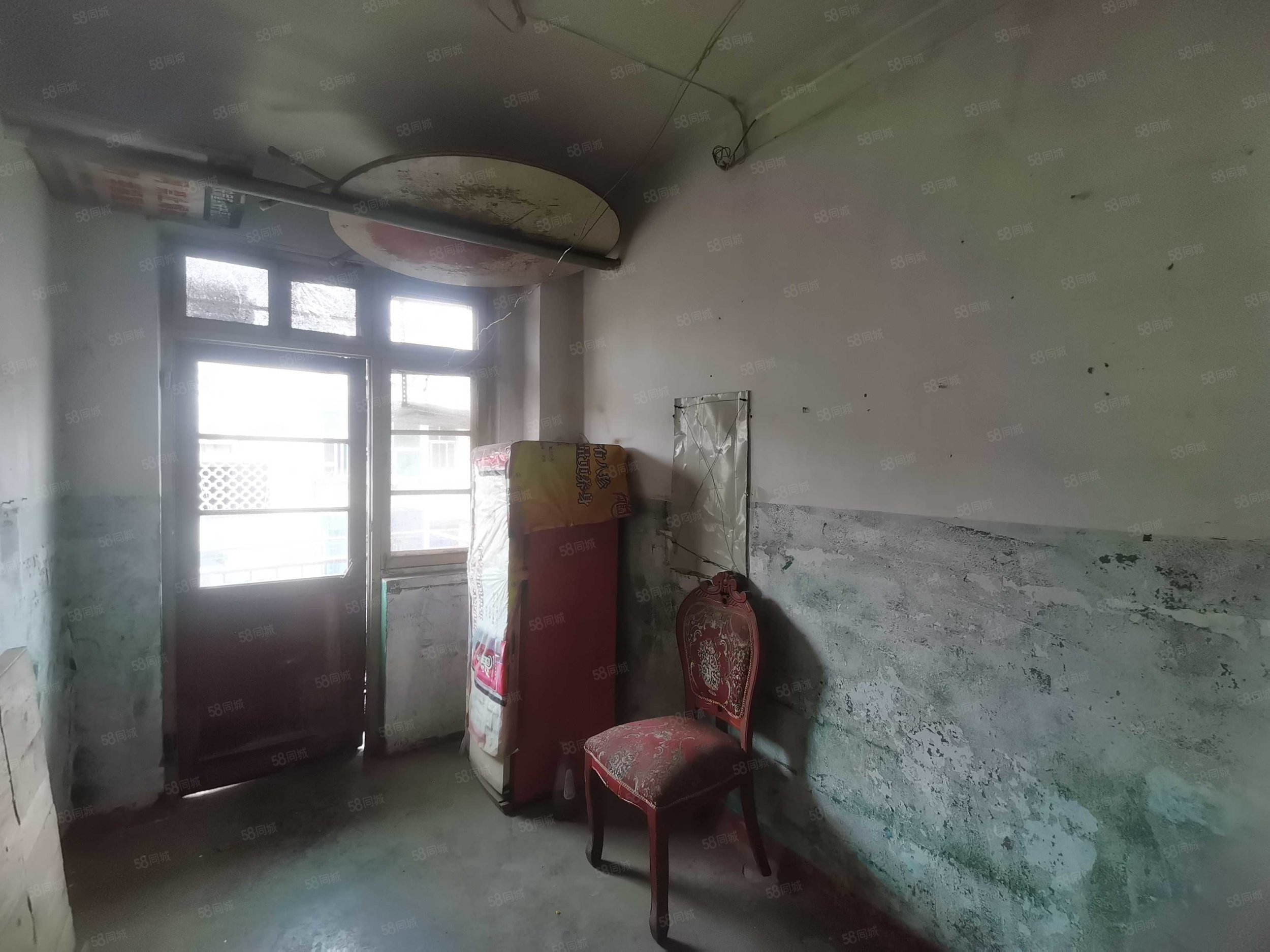 轮胎东村2室1厅1卫60.5㎡南13万