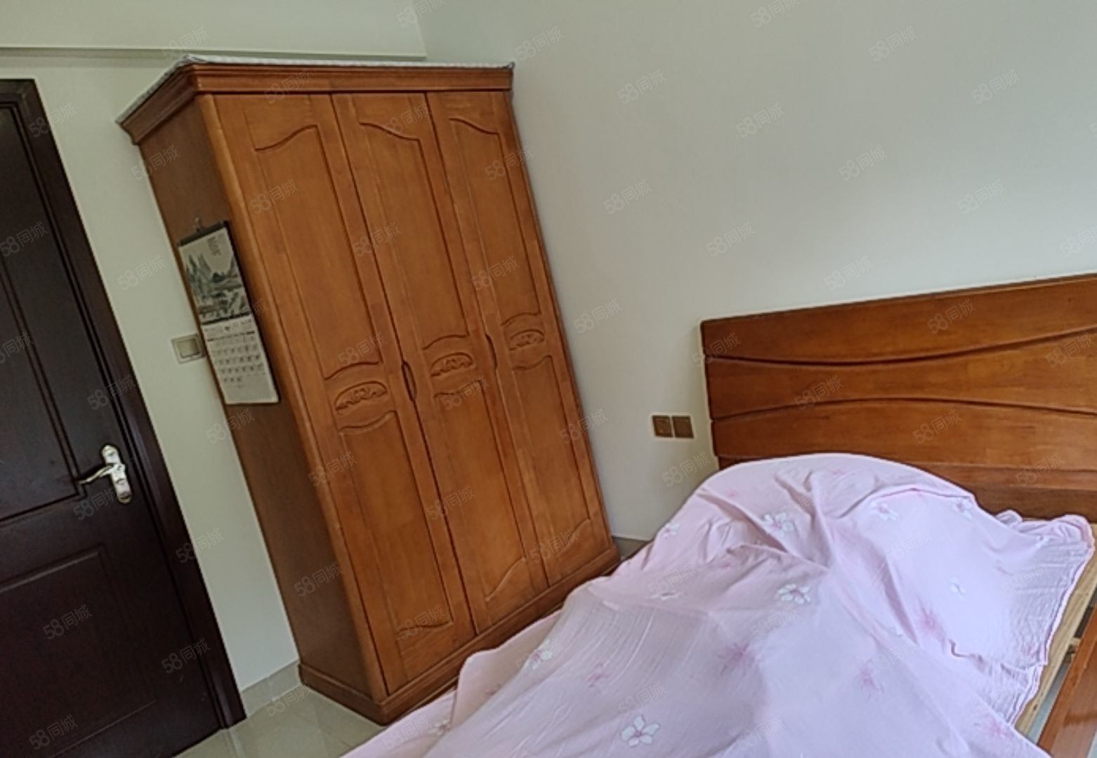 荣德庄园2室2厅1卫62.2㎡东南51万