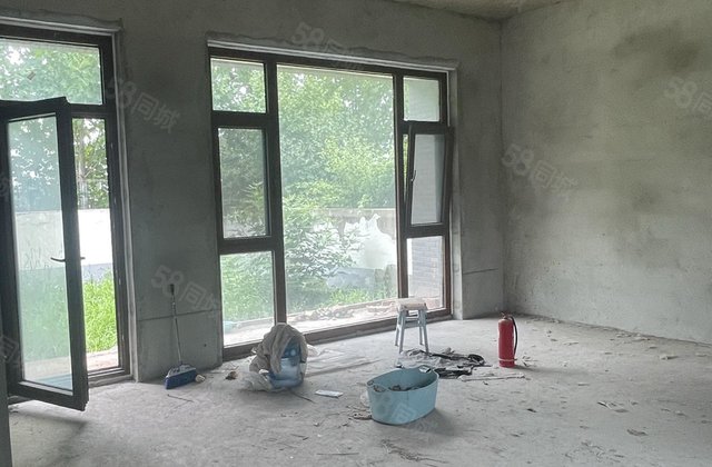 边户大院东昌府院盛世天湖边户大院5室2厅 企业力荐 好房诚意