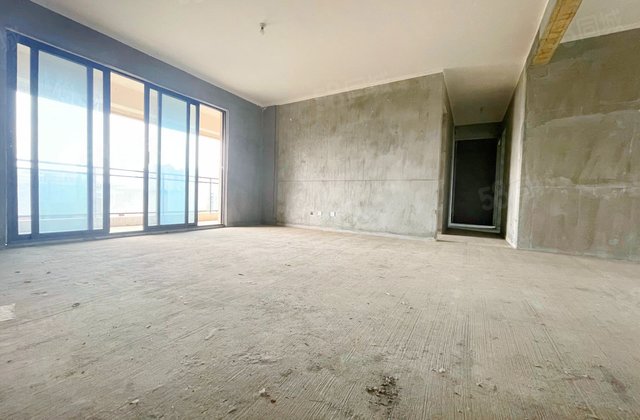 合能枫丹铂麓二期4室2厅157.55㎡196万二手房图片