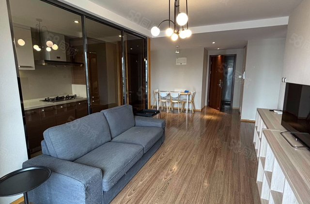 凯德锦绣1室1厅74.37㎡660万二手房图片