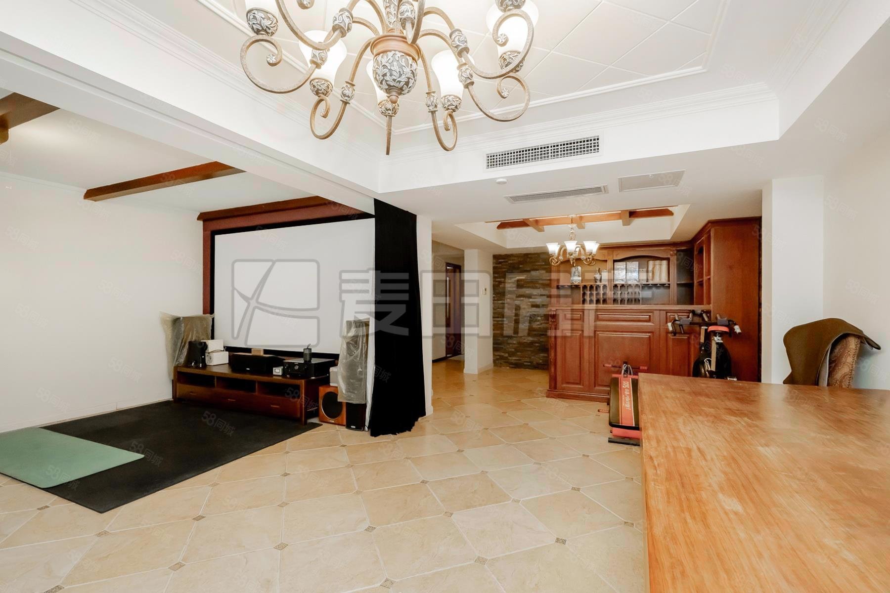 倚林佳園(別墅)5室3廳3衛(wèi)247㎡南北2980萬