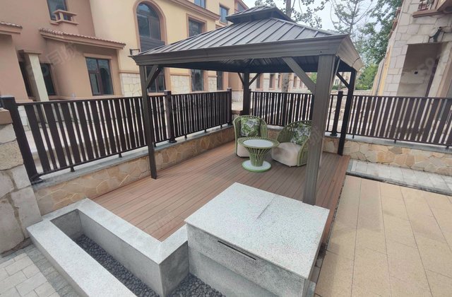 西京都高尔夫别墅4室3厅238㎡106万二手房图片