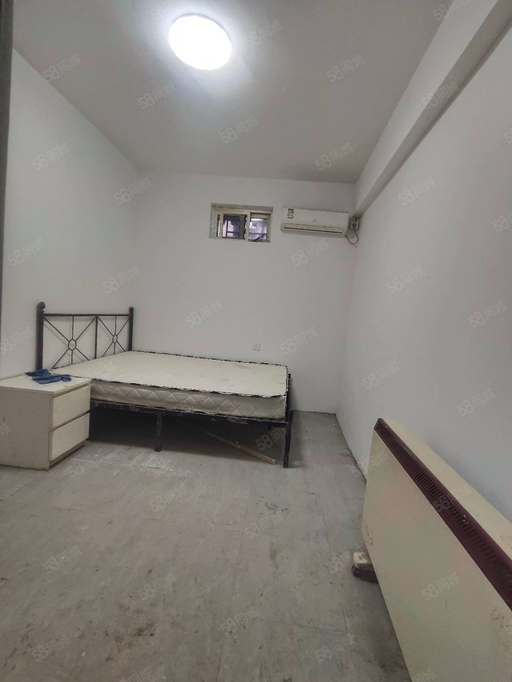 草廠胡同小區(qū)1室1廳0衛(wèi)15.2㎡南北195萬(wàn)