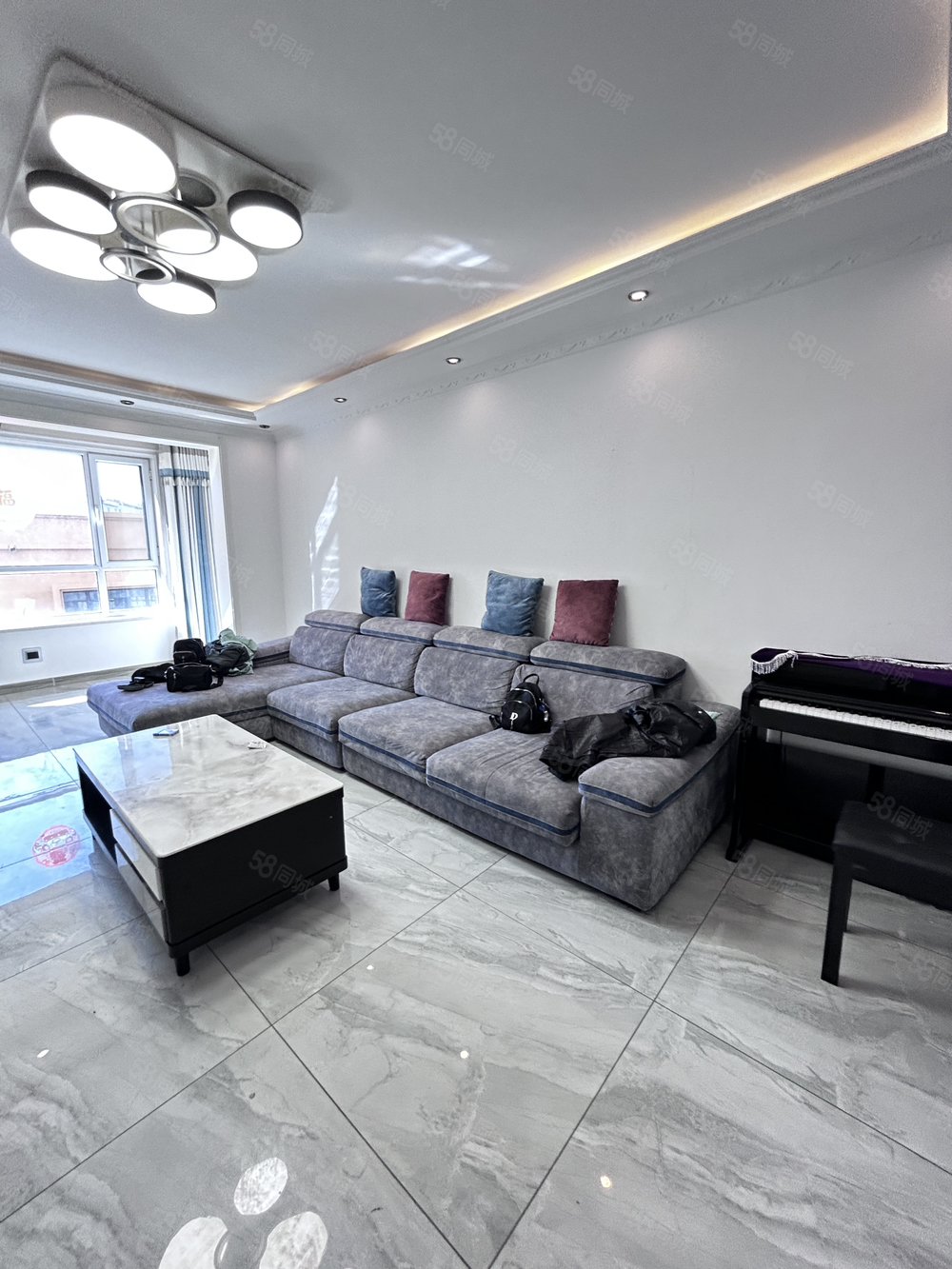 星河万源蓝湾2室1厅1卫108㎡南北44万