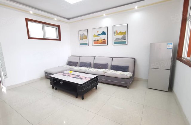 新出 兴华东路 区法院附近 三居室101.17平 单价六千多