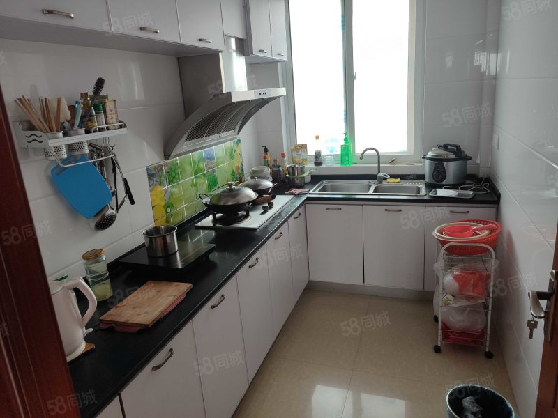 福源雅居3室2厅1卫106㎡南48.8万