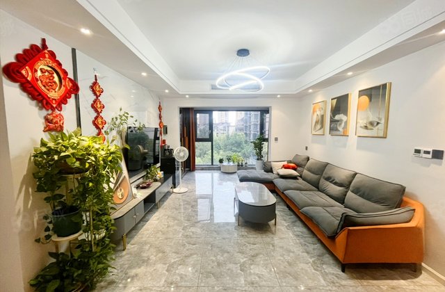 人居越秀紫云府3室2厅119.92㎡115万二手房图片