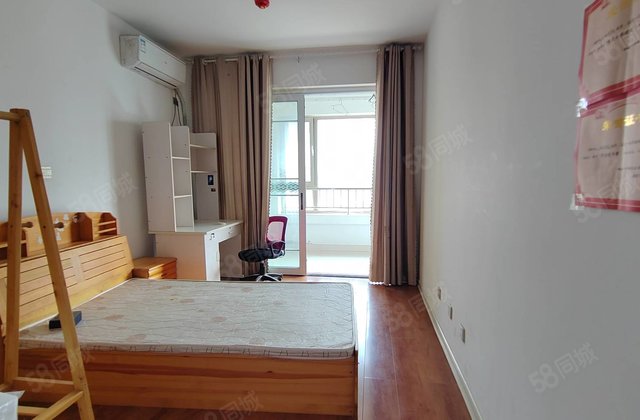 公安局  润景苑  三叶草的户型  有车位地下室 免大税