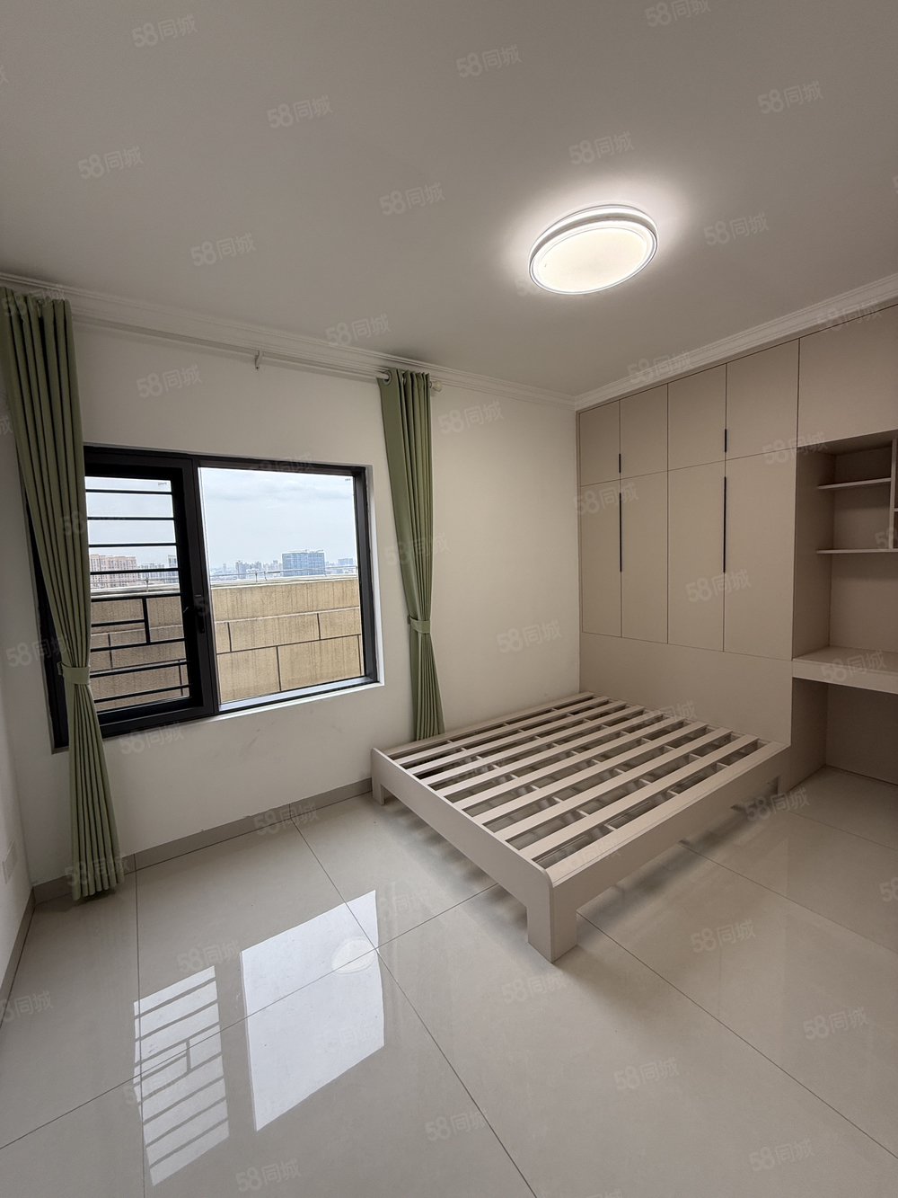 东方玺园6室3厅3卫200㎡南北95.8万