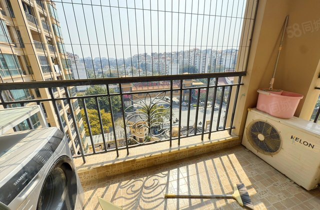 盛天华府2室2厅81.54㎡128万二手房图片