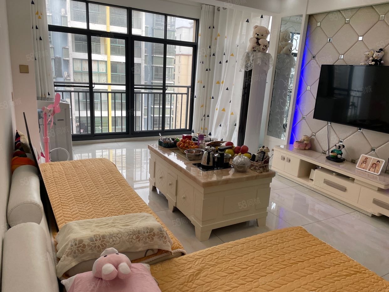 新天地豪园3室2厅1卫86.21㎡南北70万