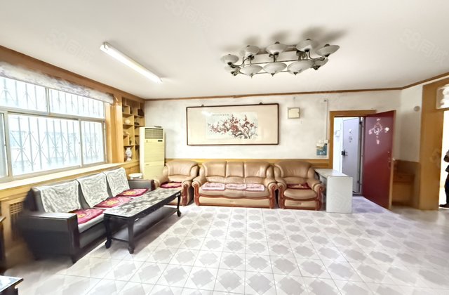 文轩中学 第二实验   龙山南区 低楼层 三室两厅免大税急售