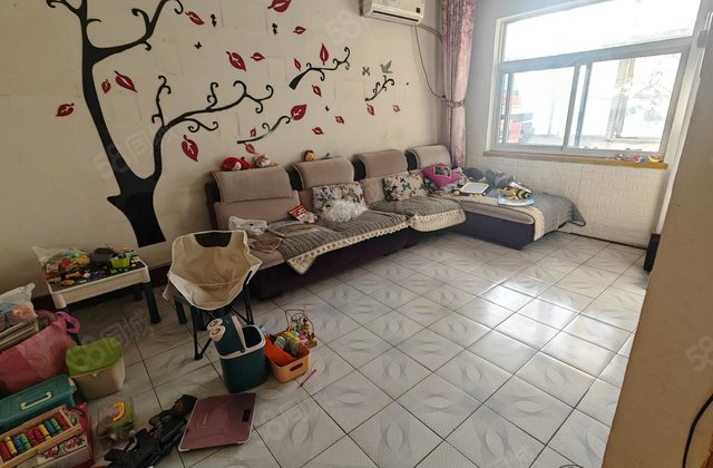 2  6 万大润发人民公园 中央帝景对面  二楼 精装 两室