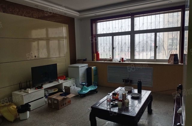 出售建校家属院 鲁化路   二楼 户型很好 价格不高