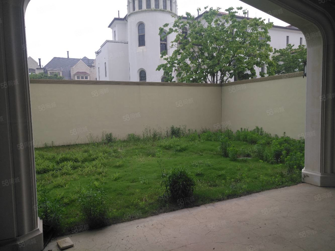 鲁信半岛美庐5室2厅3卫607㎡南北1899万