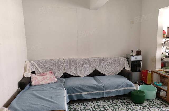 新东方龙湾在水一方电梯房南北通透采光好楼层 医疗配套成熟