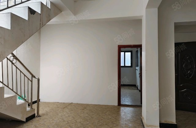 时代广场小区3室1厅130㎡88万二手房图片