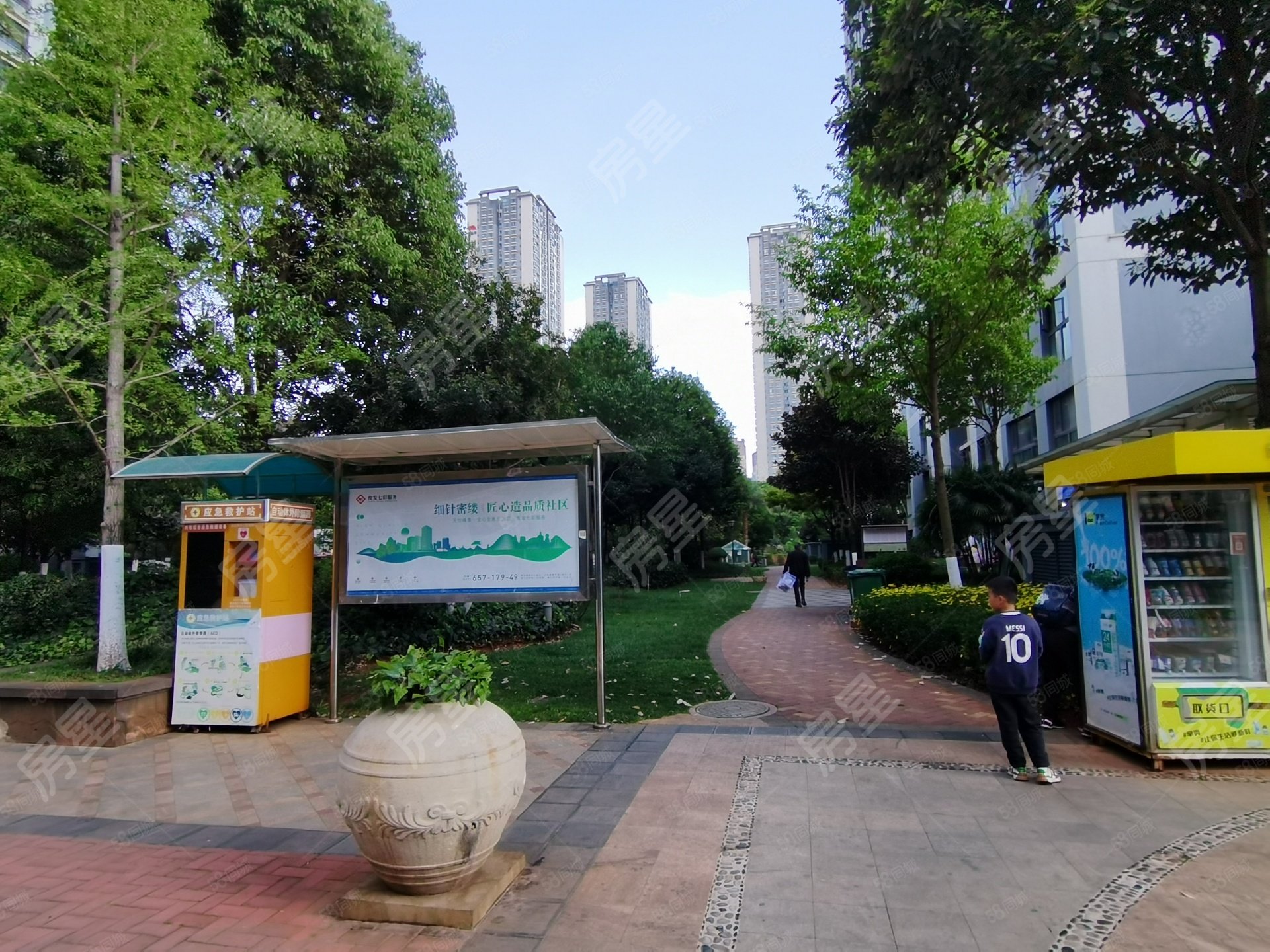 天怡峰景 95平 3室 95万随时看房可议价