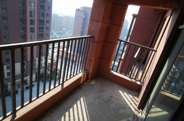 半岛国际城市花园(二期)3室2厅139.38㎡83.4万二手房图片