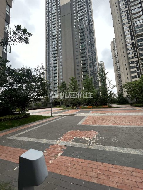 远大生态风景南北通透5室全新电梯房看房方便有钥匙