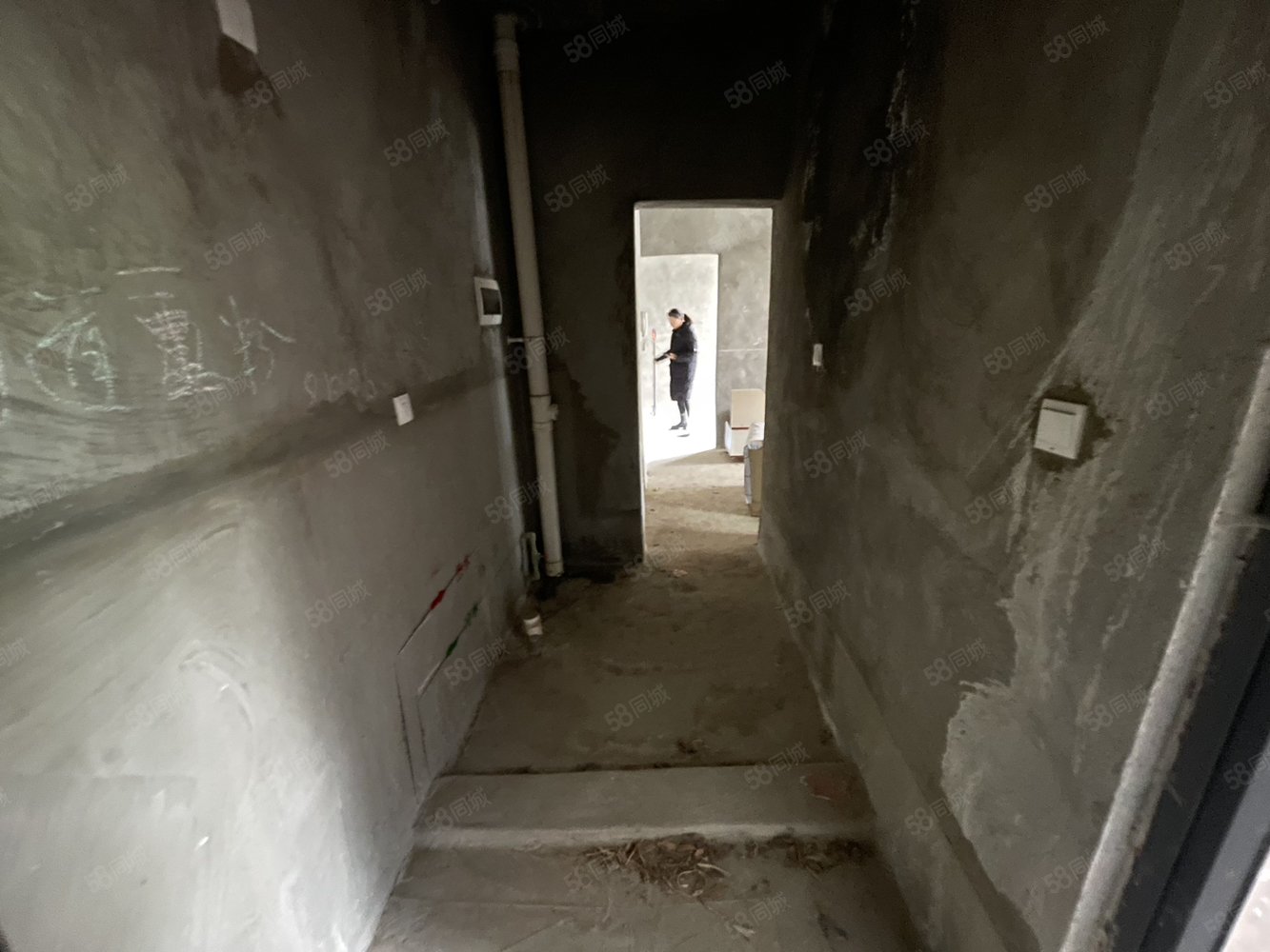 景秀双院2室2厅1卫63㎡东南18万