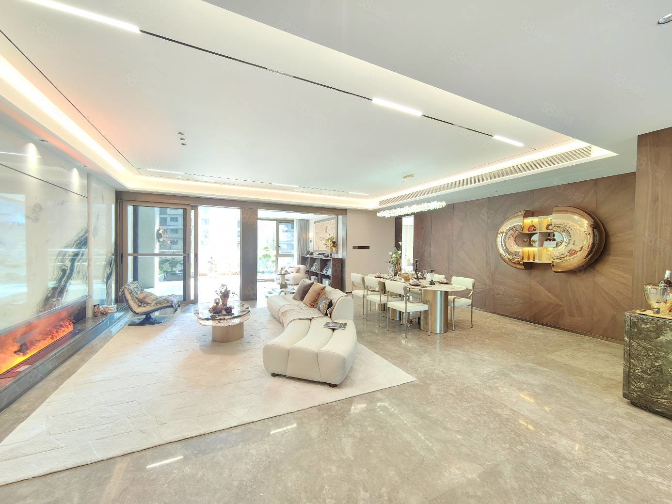 国瑞麓林府4室2厅3卫143㎡南北104万