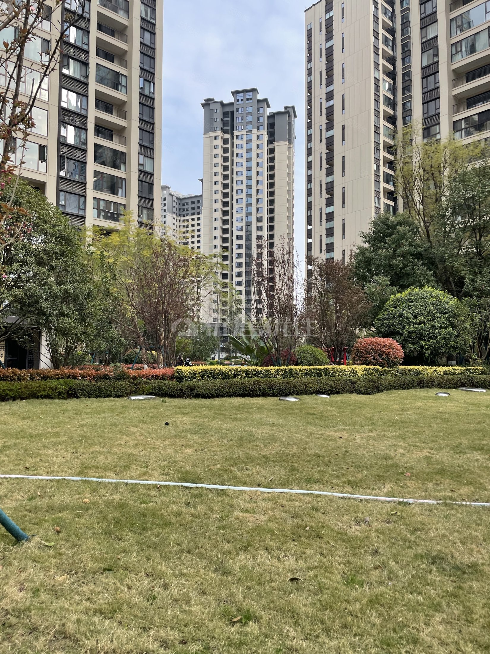 东原华宇朗阅 116平毛坯 清水大三房 朝小区中庭,东原华宇朗阅-绵阳58