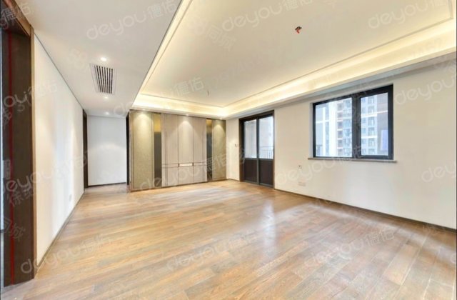 汇悦天地(三期)3室2厅113.04㎡143万二手房图片