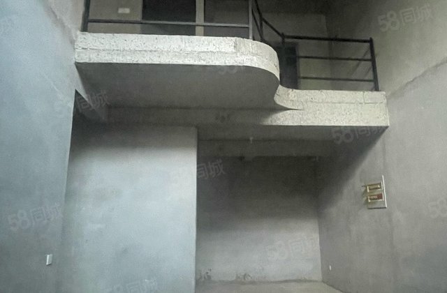 企业力荐 锦绣新都荟 次新小区 高楼层视野好 板楼 诚意出售