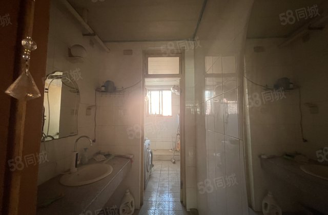 急售亿丰对过 水晶城 花园 南邻 送车库 地下室单价5字