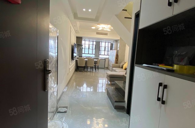 华侨城华悦中心2室1厅36.79㎡56.9万二手房图片