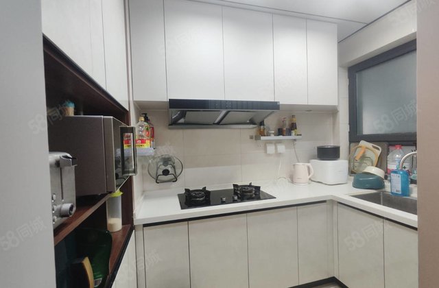 急售！万达东！阿尔卡迪亚！精装婚房！送车位！预约看房！