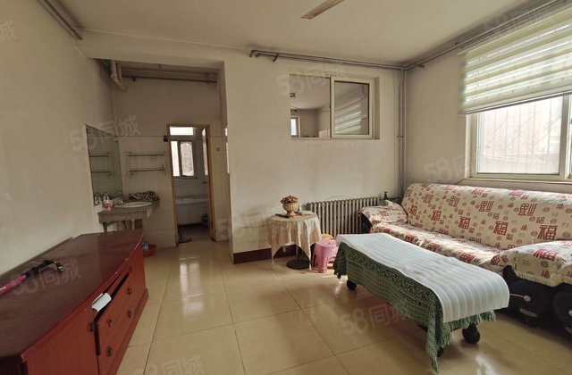 金城小区(北区)4室2厅178㎡98万二手房图片