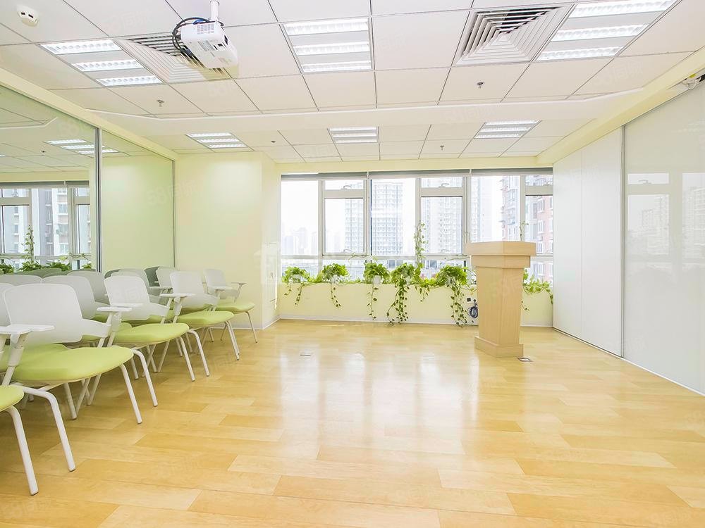 冠城名敦道(A區(qū))1室1廳0衛(wèi)93.13㎡東440萬(wàn)