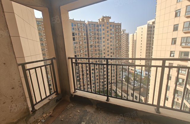 高盛星河湾2期3室2厅126㎡55万二手房图片