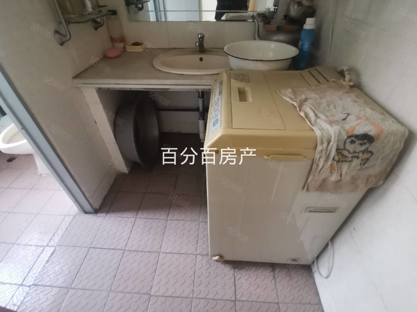 金凤苑3室2厅1卫97㎡南北38万