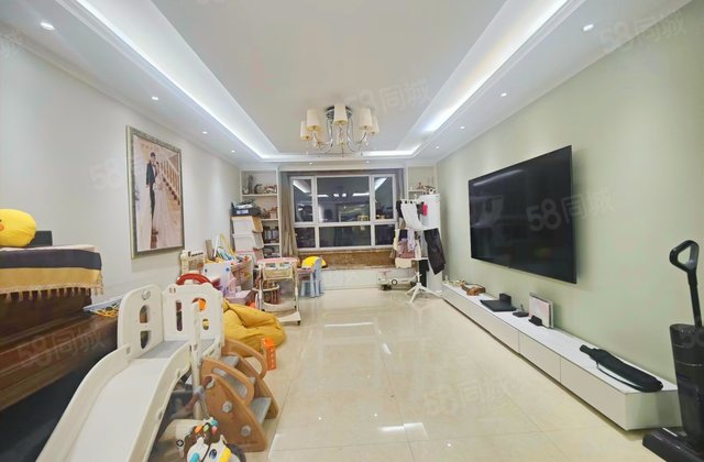 保利香槟3室2厅130.72㎡112万二手房图片