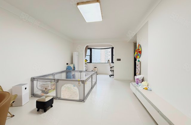 宇泰文博公寓3室2厅139.99㎡190万二手房图片