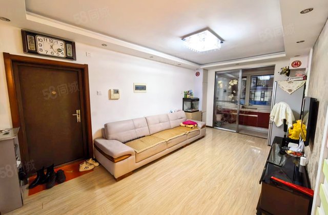 东方之珠龙腾苑3室1厅90.97㎡53.8万二手房图片