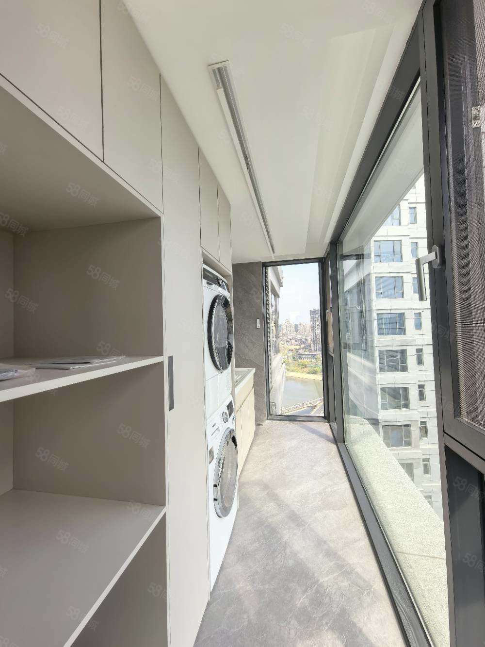 天秀湾4室2厅2卫202㎡南北258万