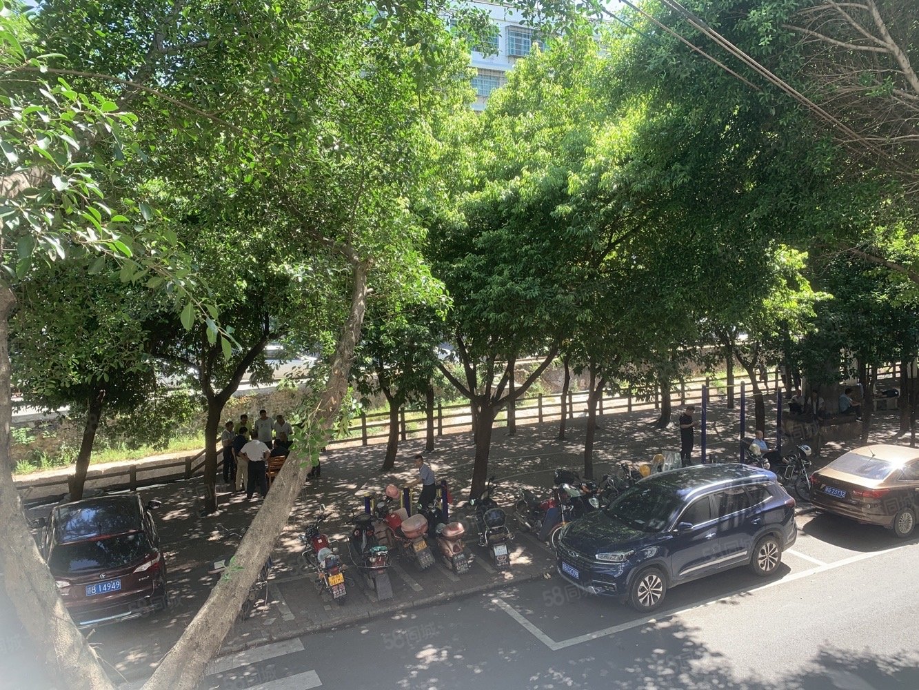 河边街四房精装修逸夫农贸市场房东急售可按揭正常过户