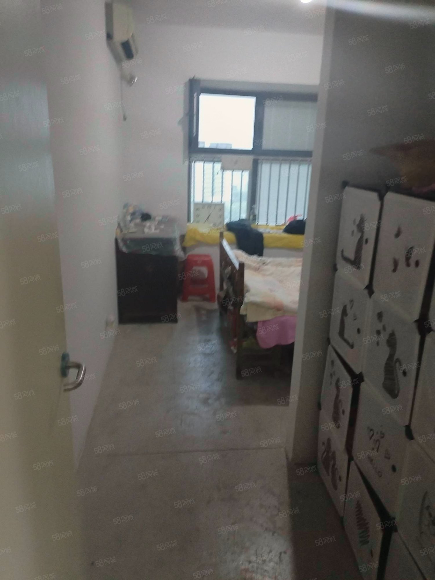 岠嶂山B区3室2厅2卫138㎡南56万