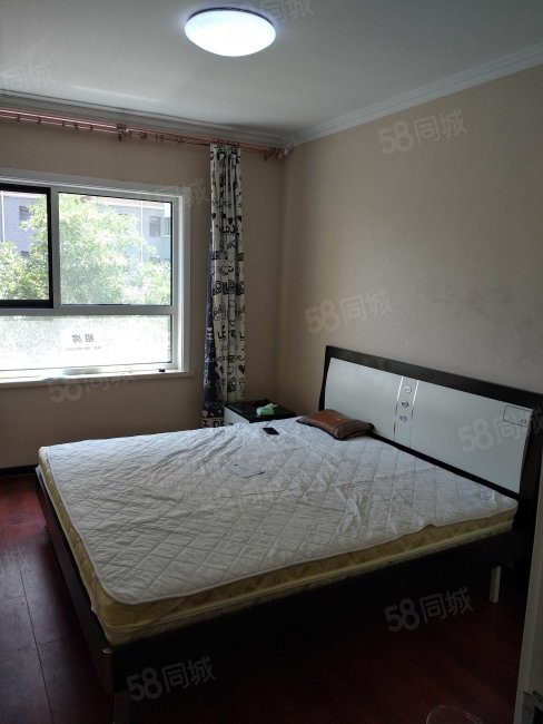 奧林溫泉小鎮(zhèn)2室1廳1衛(wèi)72㎡南45萬