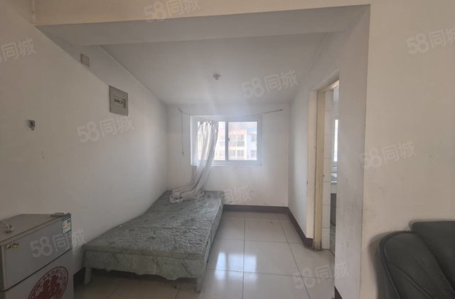 房东真急卖22万三室   花园路阿卡金丰苑有证地暖五中