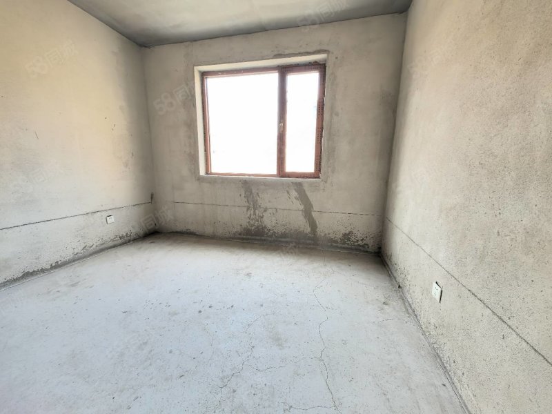 融城樾府3室2厅2卫140㎡南北130万