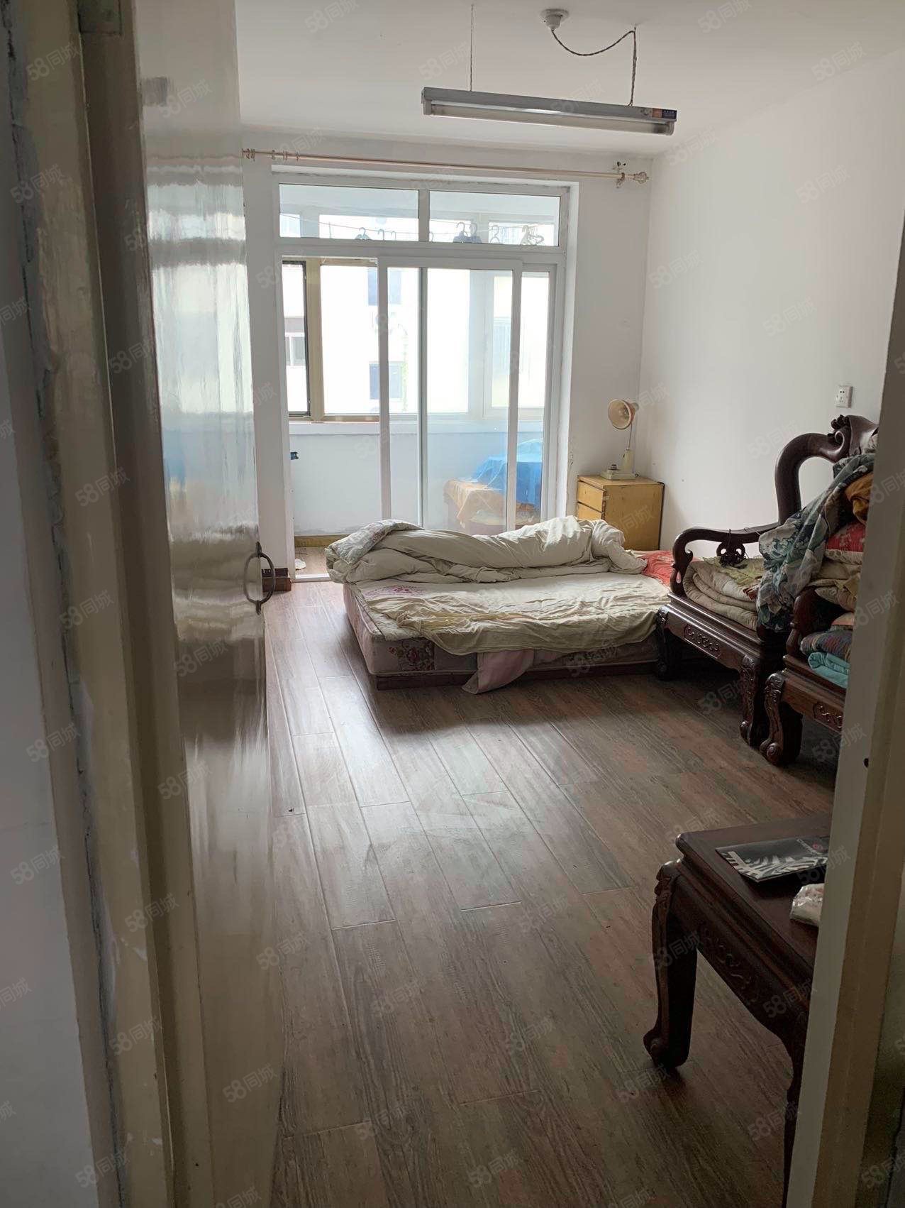 安居里2室1廳1衛(wèi)67㎡南北33萬