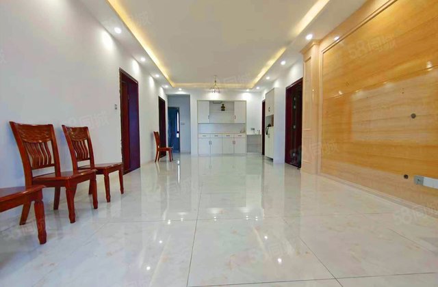 保利麓谷林语4室2厅117.3㎡88万二手房图片