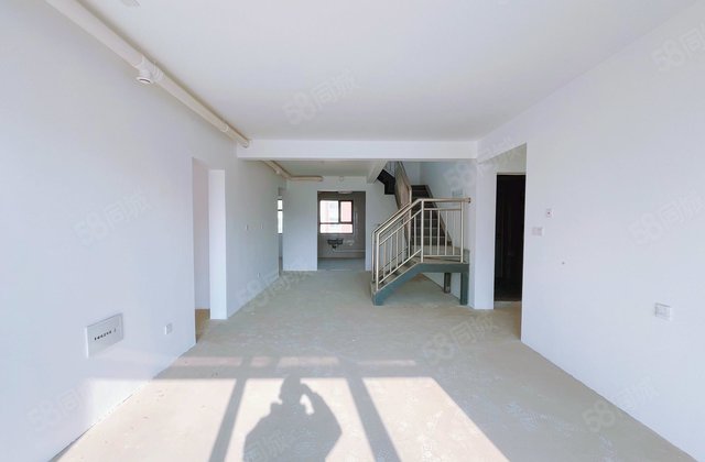 滨河实验昌润莲城对过莲湖新城电梯洋房复式五加六层送车位地下室